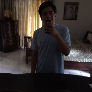 Meet your Posher, Ulises